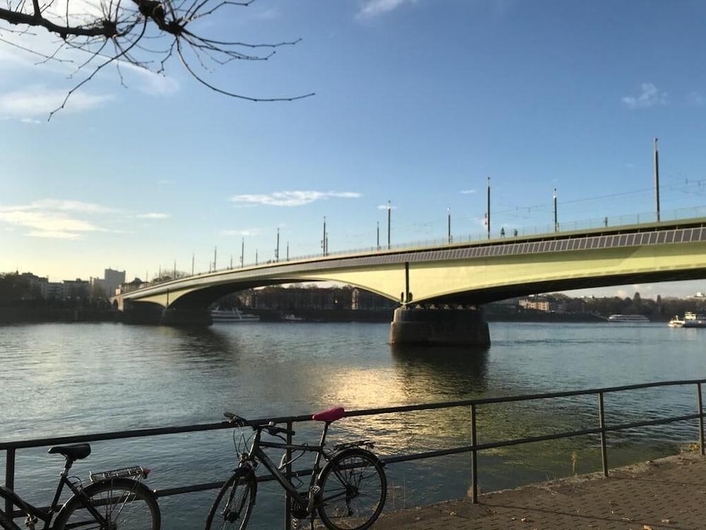 Hotel Restaurant Zur Post Bonn Exteriör bild