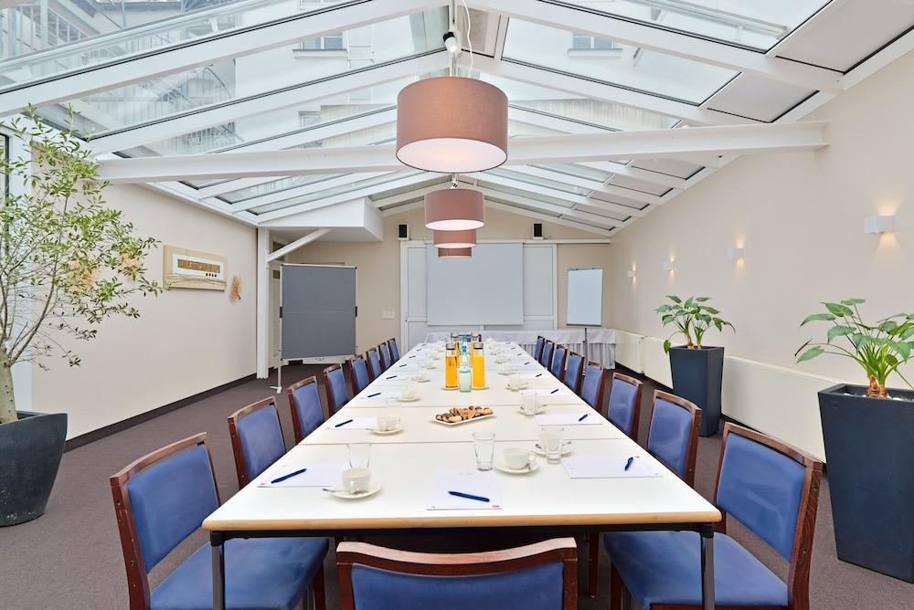 Hotel Restaurant Zur Post Bonn Exteriör bild