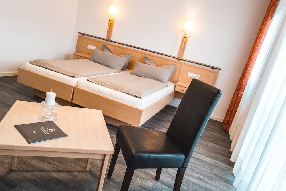 Hotel Restaurant Zur Post Bonn Exteriör bild