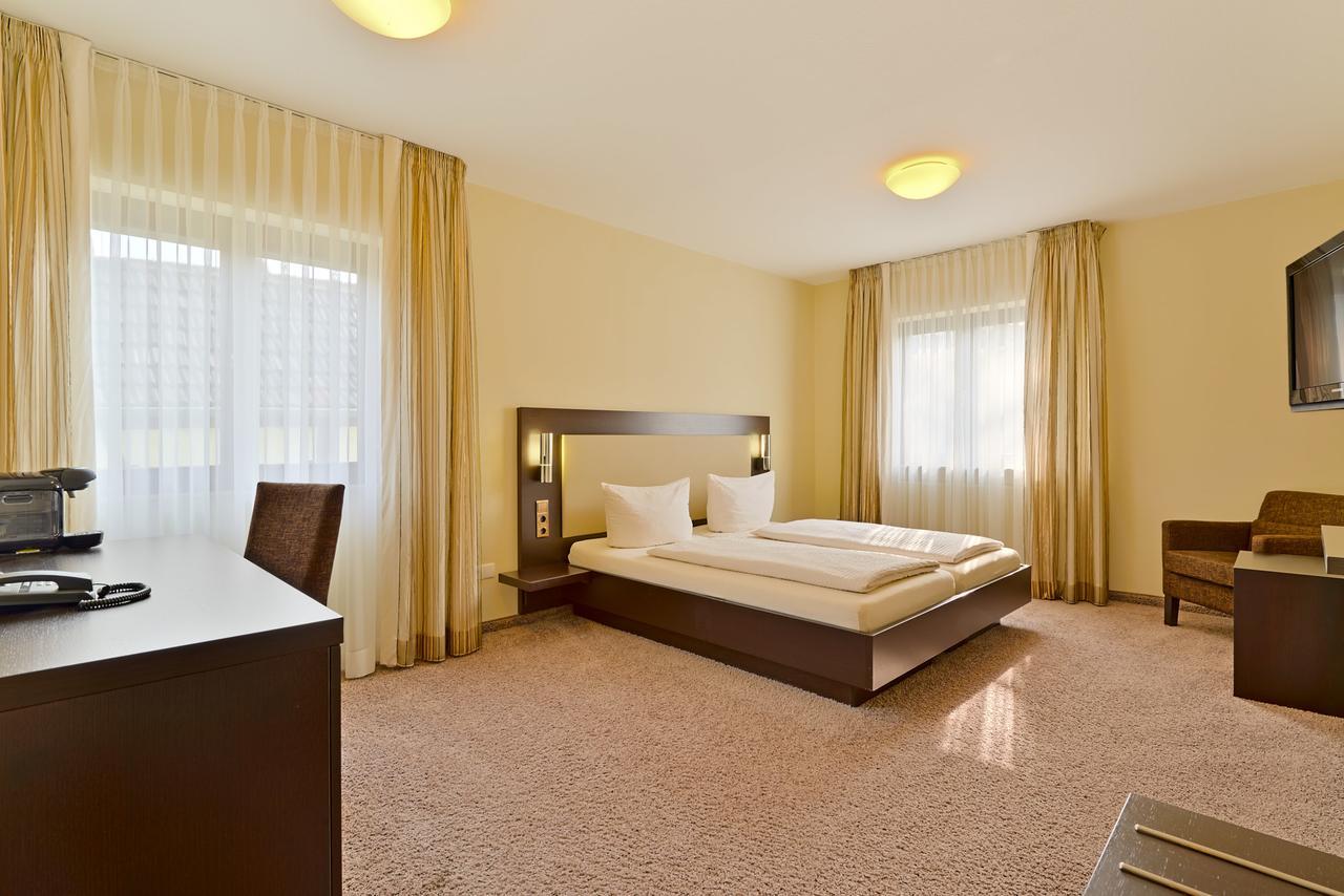 Hotel Restaurant Zur Post Bonn Exteriör bild